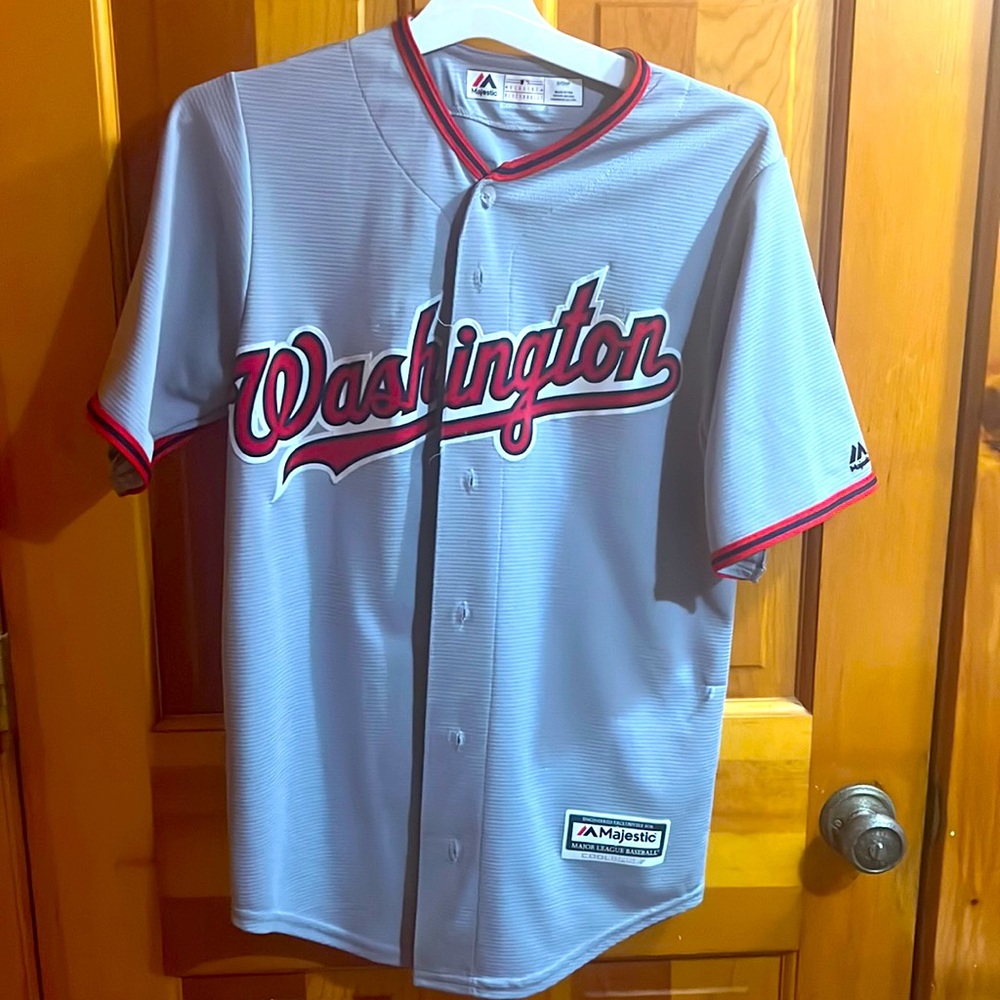Washington Nationals grey Harper jersey